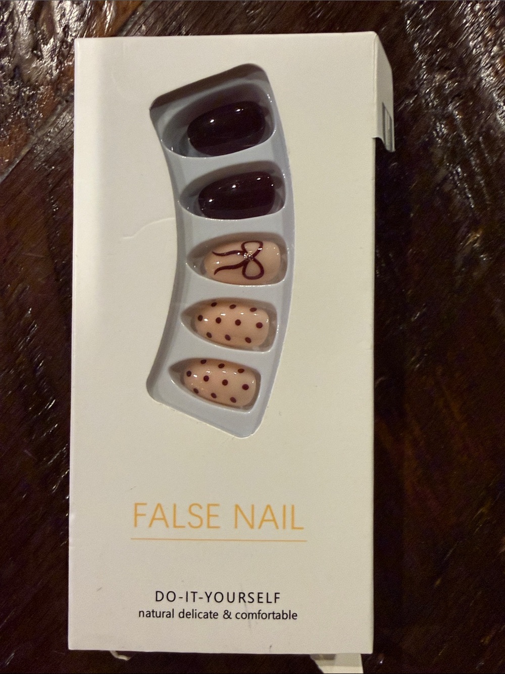 Press-On Nail Set in Nude and Dark Brown — False Nail Kit